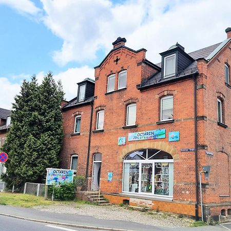 Apartment Bayreuth, Grosse Ferienwohnung Im Haus Mit Kunst, 3 Schlafzimmer, Kueche, Parkplatz المظهر الخارجي الصورة